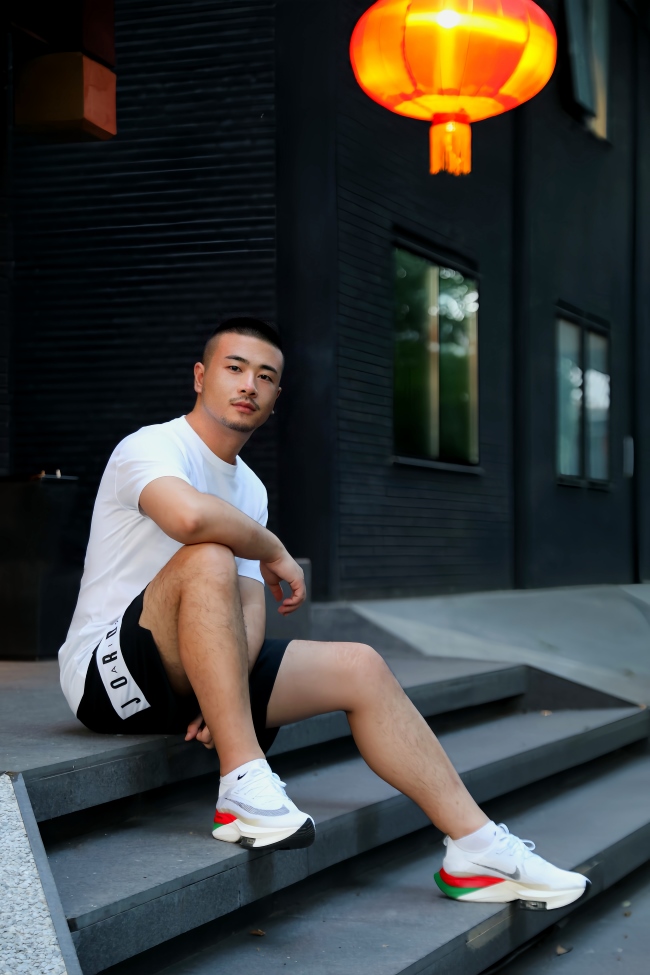 肉壮爷们小胡子spa
